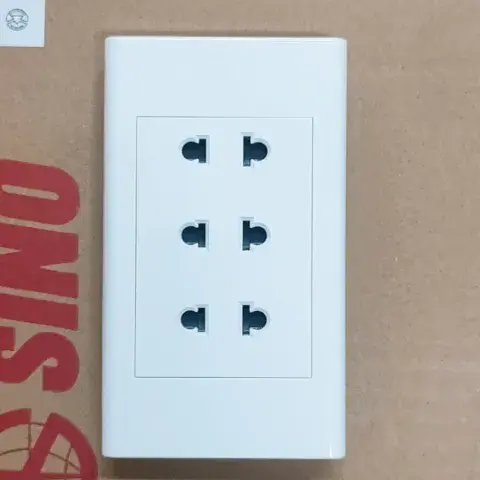 Mặt 3 Ổ 2 Chấu Sino Vanlock S18U3