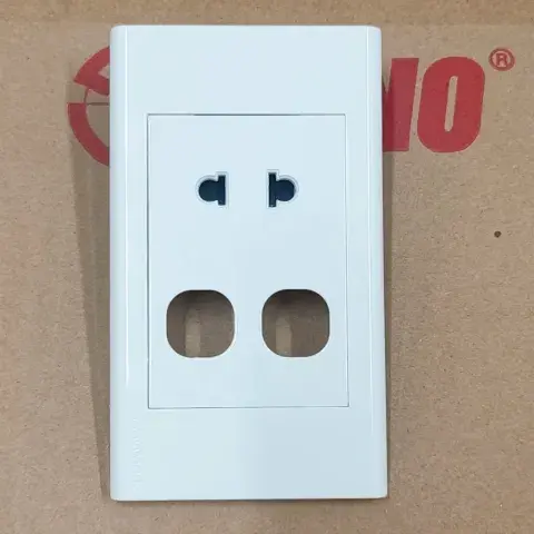 Mặt 2 Lỗ + 1 Ổ 2 Chấu Sino Vanlock - S18UXX