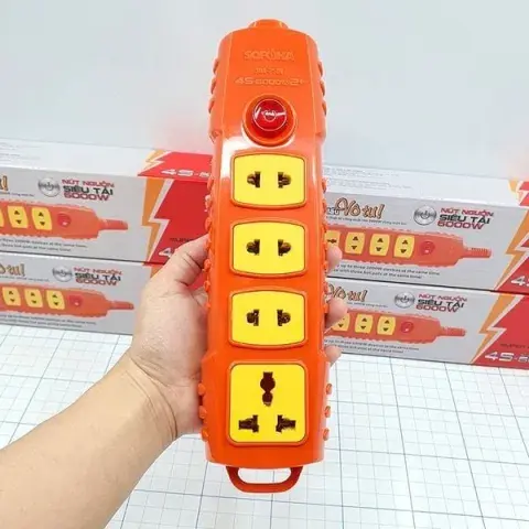 Ổ Cắm Điện 4 Lỗ 6000W Không Dây Nút Nguồn SOPOKA 4S-6000W2+