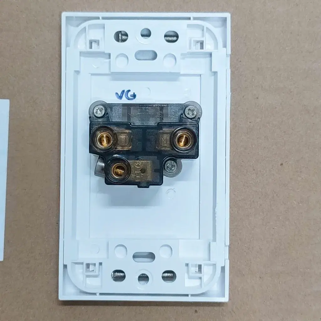 Mặt 1 Ổ 3 Chấu Sino Vanlock S18UE