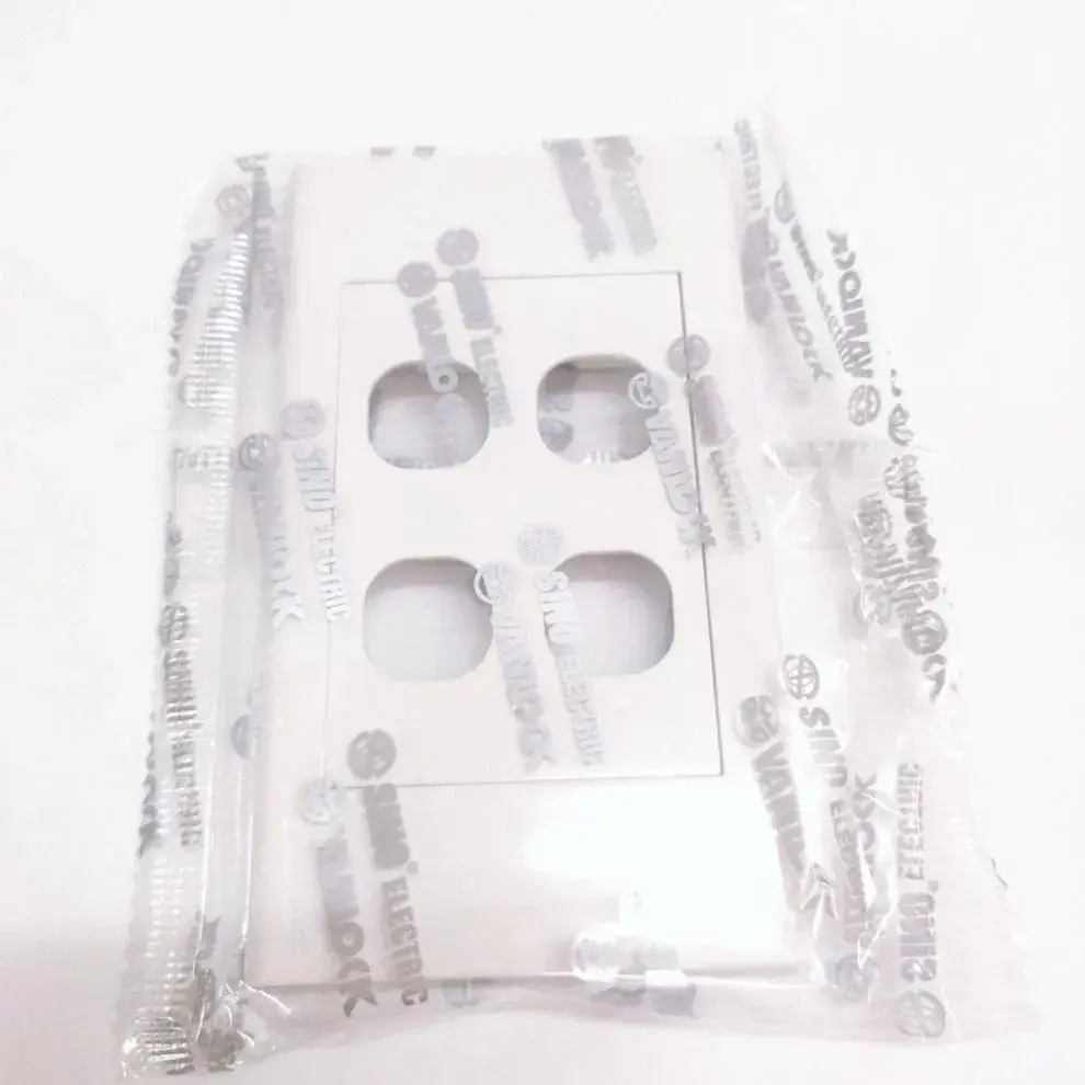 Mặt 4 Lỗ Sino Vanlock S184/X là mặt đơn (4 module)