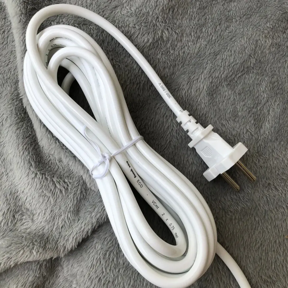 Ổ Cắm Điện Quang ECO ĐQ ESK 6ECO (6 Lỗ Đa Năng)